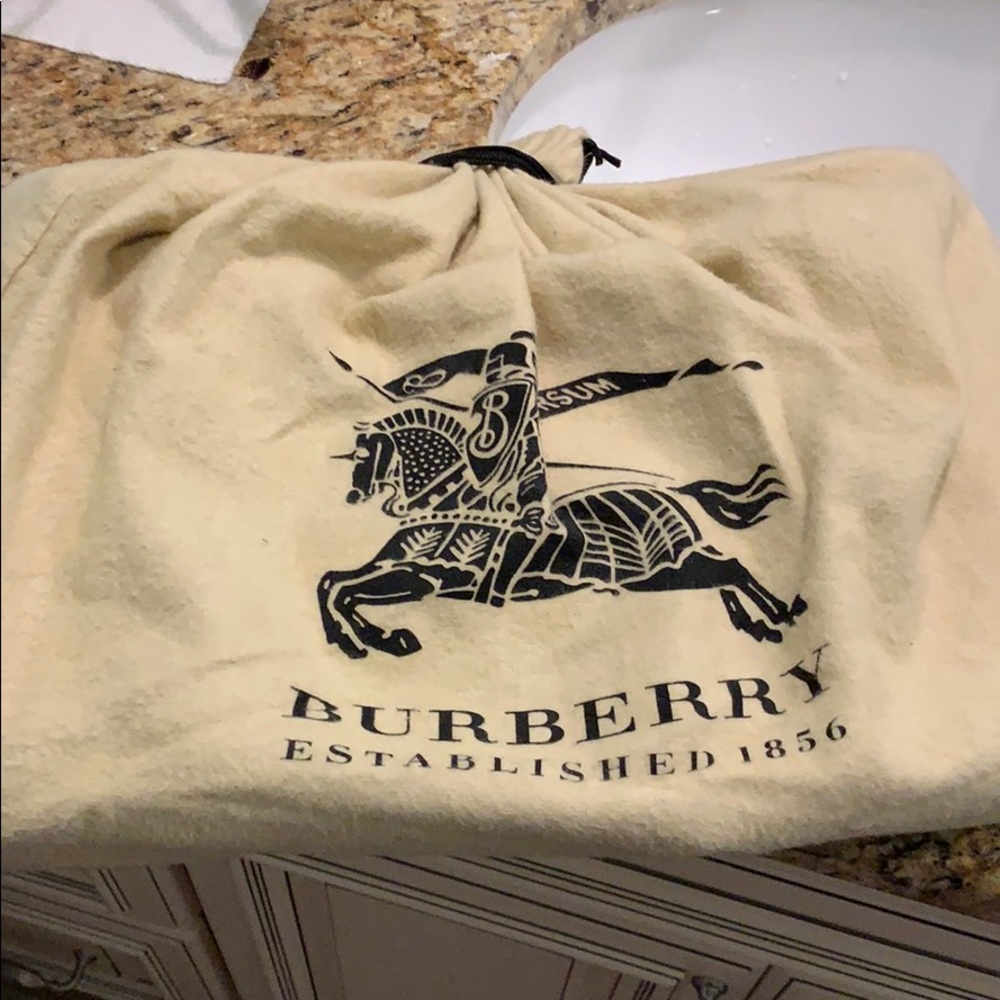 Burberry Haymarket Nova Check Satchel Hand… - Picture 7 of 7